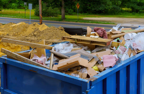 Best Construction Debris Removal  in Almont, MI